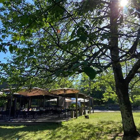 Domaine De L'epau Eco-resort Alojamento de Turismo Selvagem Yvré-lʼÉvêque