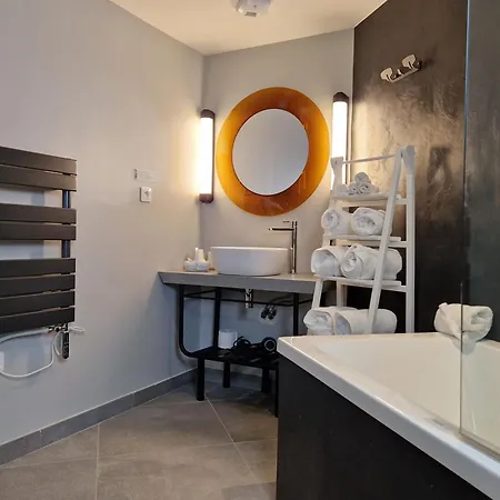 Domaine De L'epau Eco-resort Lodge Yvré-lʼÉvêque