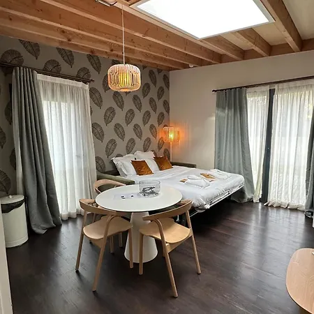 Domaine De L'epau Eco-resort Alojamento de Turismo Selvagem *