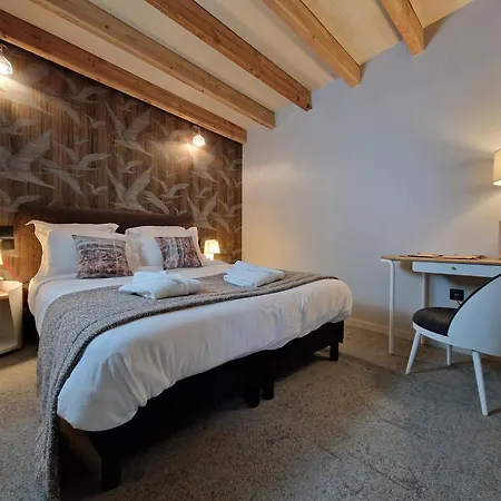 Alojamento de Turismo Selvagem Domaine De L'epau Eco-resort Yvré-lʼÉvêque