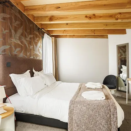 Domaine De L'epau Eco-resort Lodge Yvré-lʼÉvêque