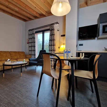 Les Eco-lodges Du Domaine De L'epau Lodge