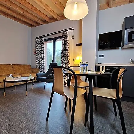 Domaine De L'epau Eco-resort Yvré-lʼÉvêque