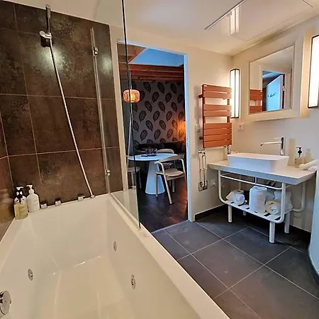 Domaine De L'epau Eco-resort * Yvré-lʼÉvêque